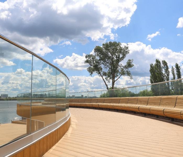 Петровская набережная