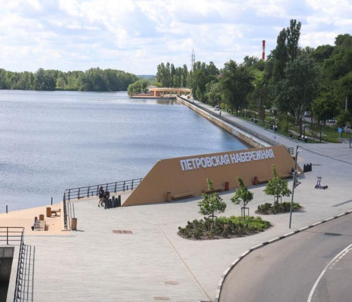 Петровская набережная