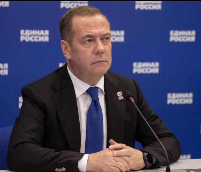Медведев